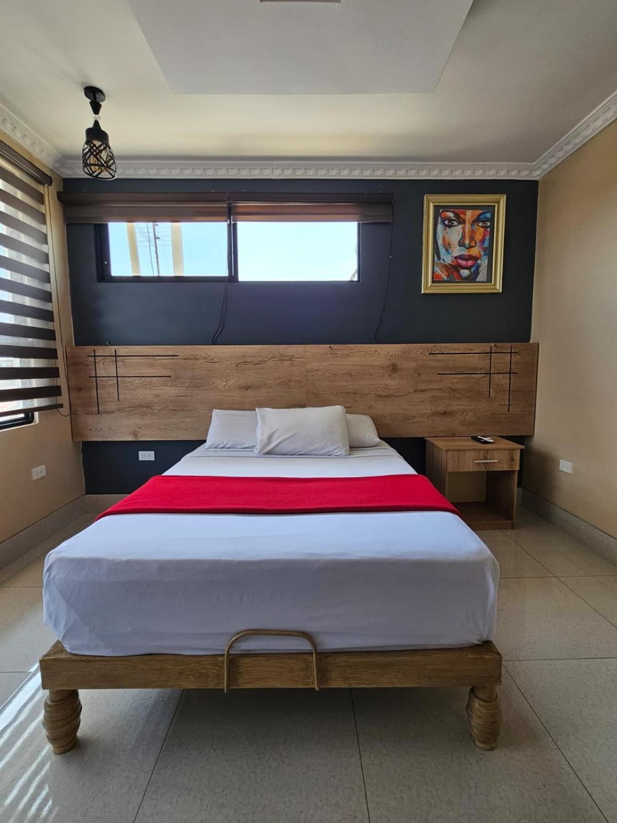 Hotel Murali - Cerca Del Aeropuerto De Guayaquil Esterno foto