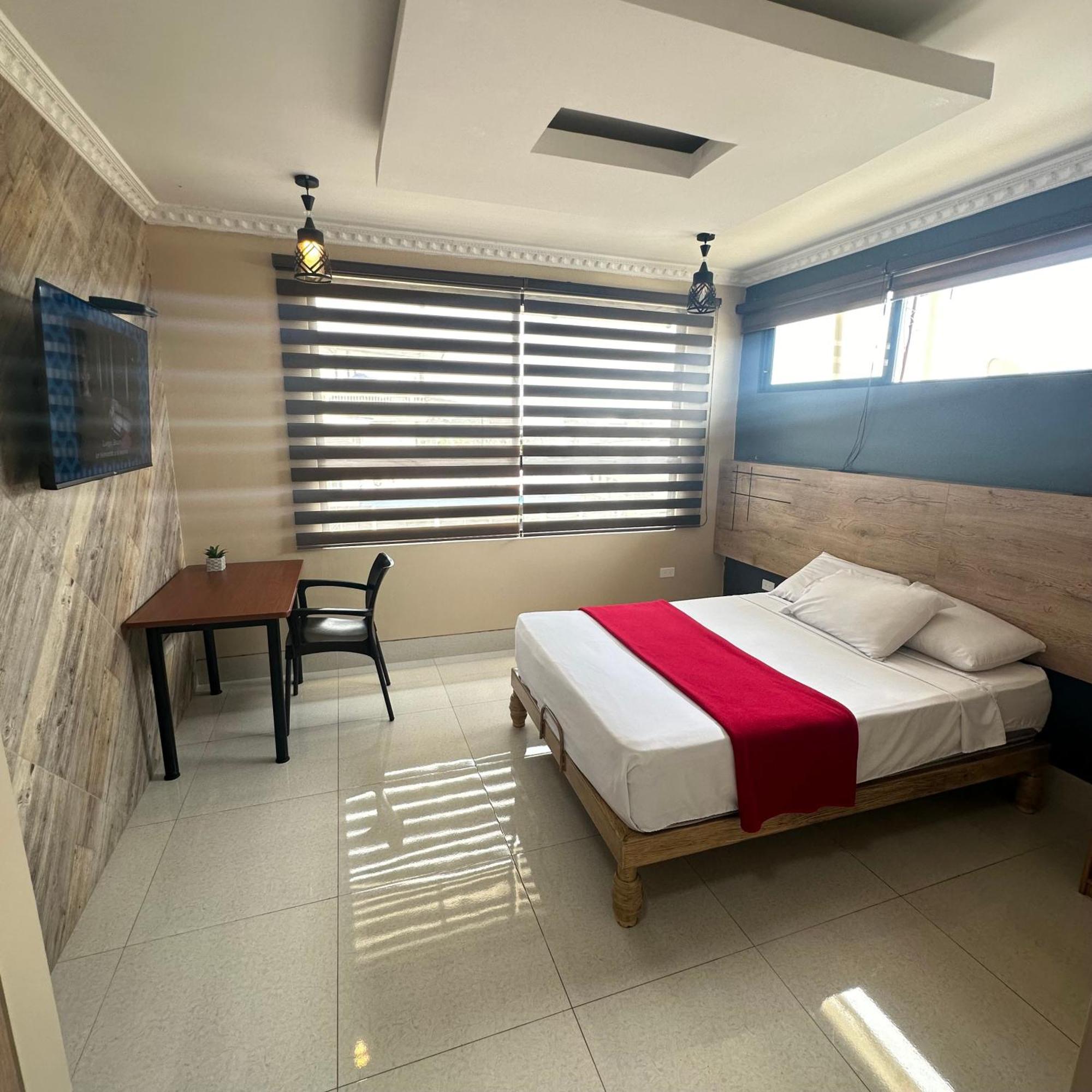 Hotel Murali - Cerca Del Aeropuerto De Guayaquil Esterno foto