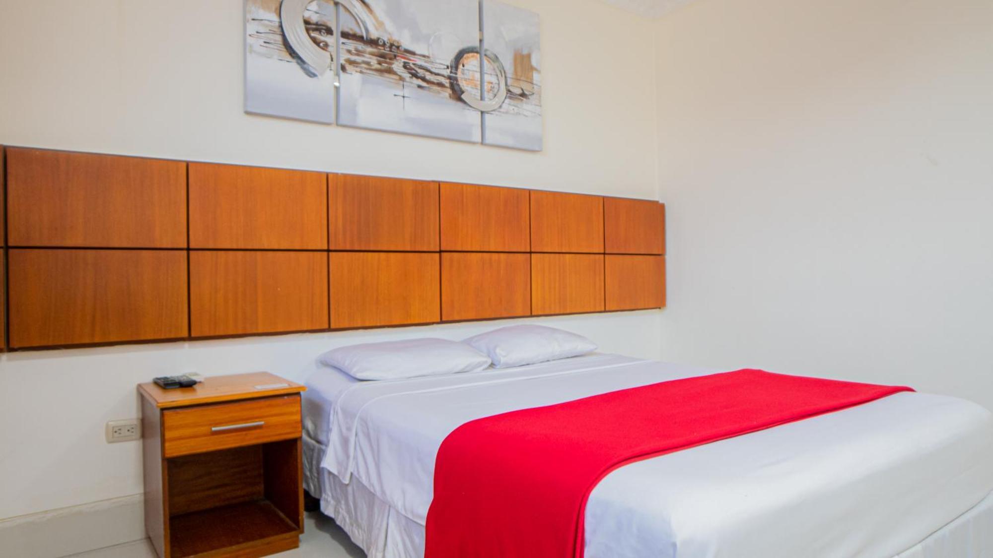 Hotel Murali - Cerca Del Aeropuerto De Guayaquil Esterno foto